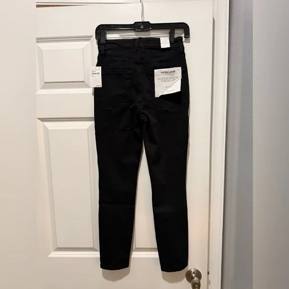 Good American Good Legs Jet Black Skinny Jeans - Picture 6 of 8